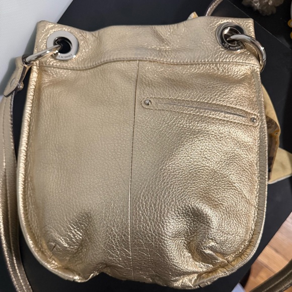 B Makowsky Metallic Gold Leather Crossbody Bag with free bag Scarf! NWOT - Picture 8 of 9